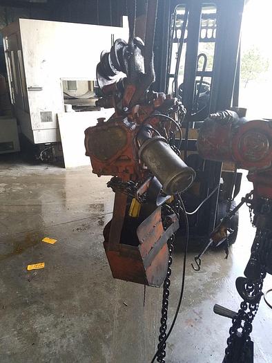Used Chicago Pneumatic 1/2 Ton 1000 LB 20 F.P.M Power Vane Chain Hoist CP-1200
