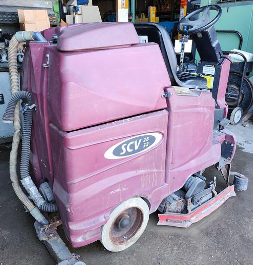 Used Minuteman 36V Electric Battery Operated Ride-On Floor Scrubber #SCV-28/32