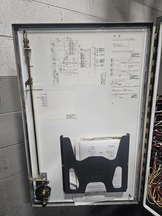 Used 75 Ton Metal Mechanics Hydraulic 4-Post Trim Press