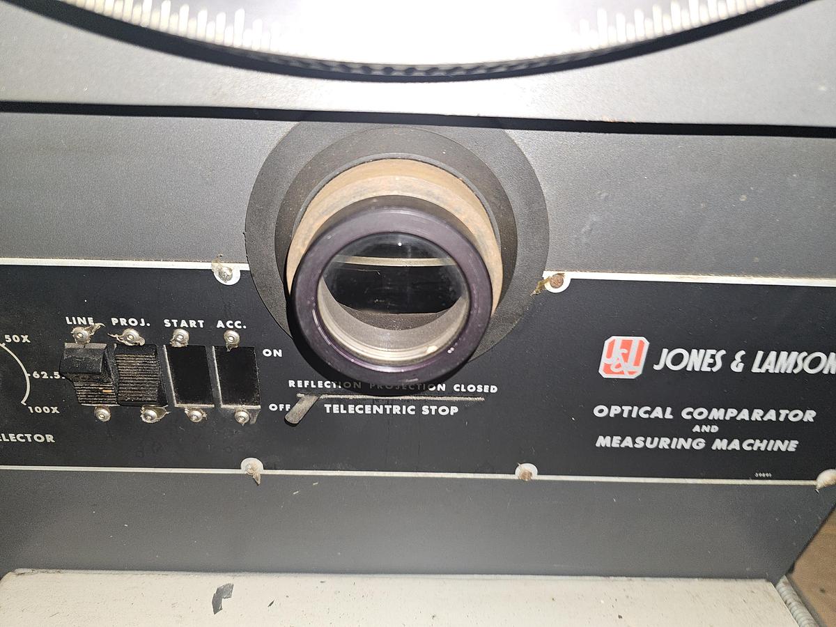 Used 14'' Jones & Lamson "BASIC 14" Optical Comparator w/Quadra-Chek II Control