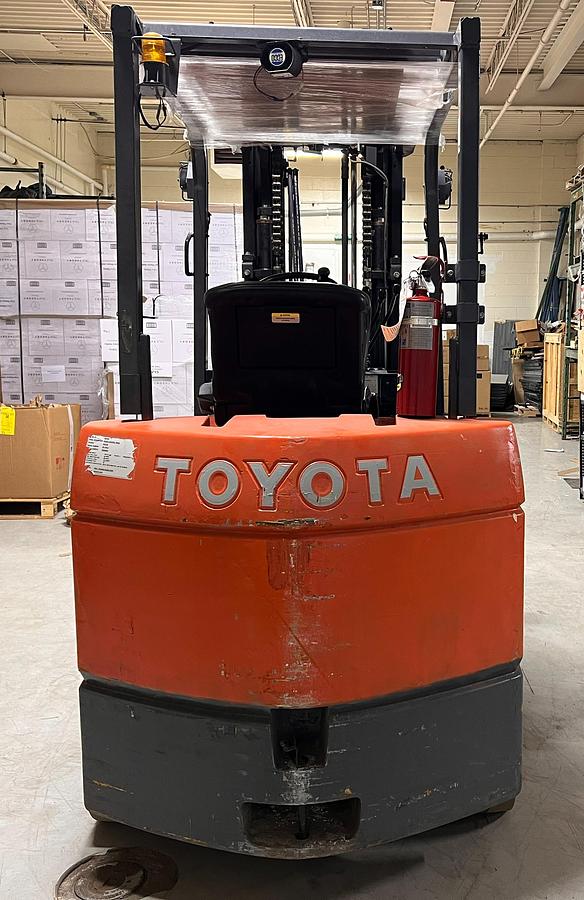 Used 2007 Toyota 7FBCU45 3 Stage Electric Forklift 36 Volt 187" Lift & Energic Plus Charger