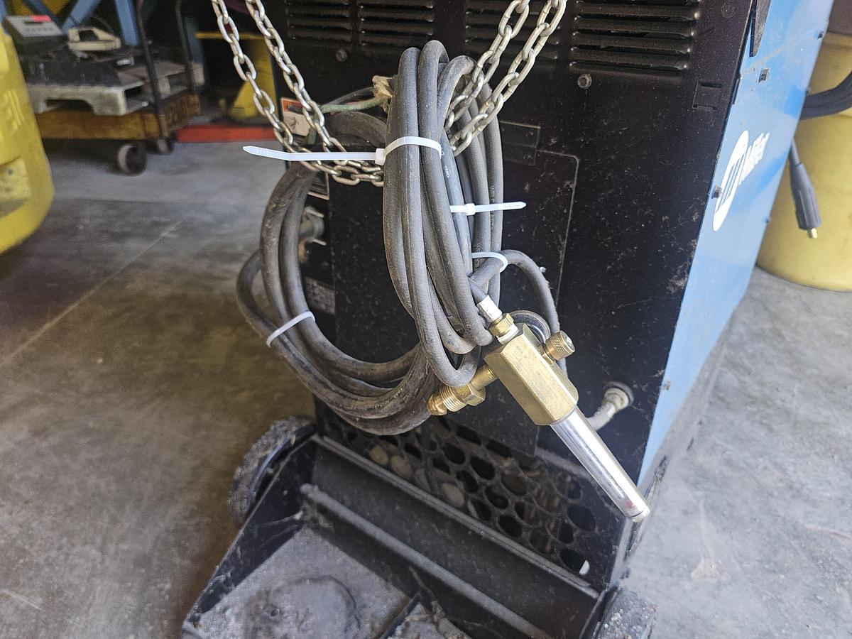 Used Miller Syncrowave 250DX Tig Welder 250 Amp w/Gun & Foot Pedal