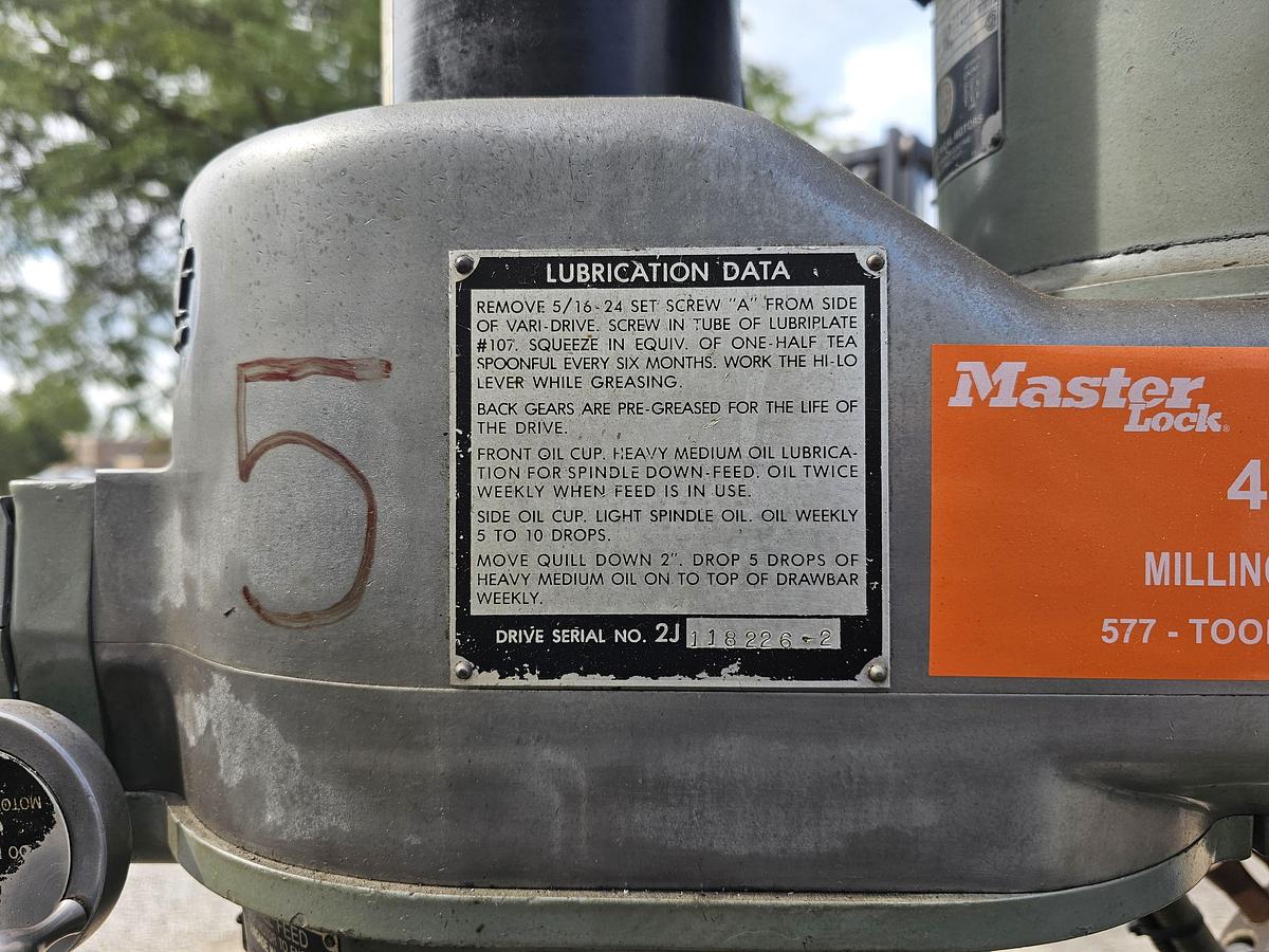 Used 2-Axis Bridgeport CNC Knee Mill Series I SWI Trak A.G.E. 2 Control Power Drawbar