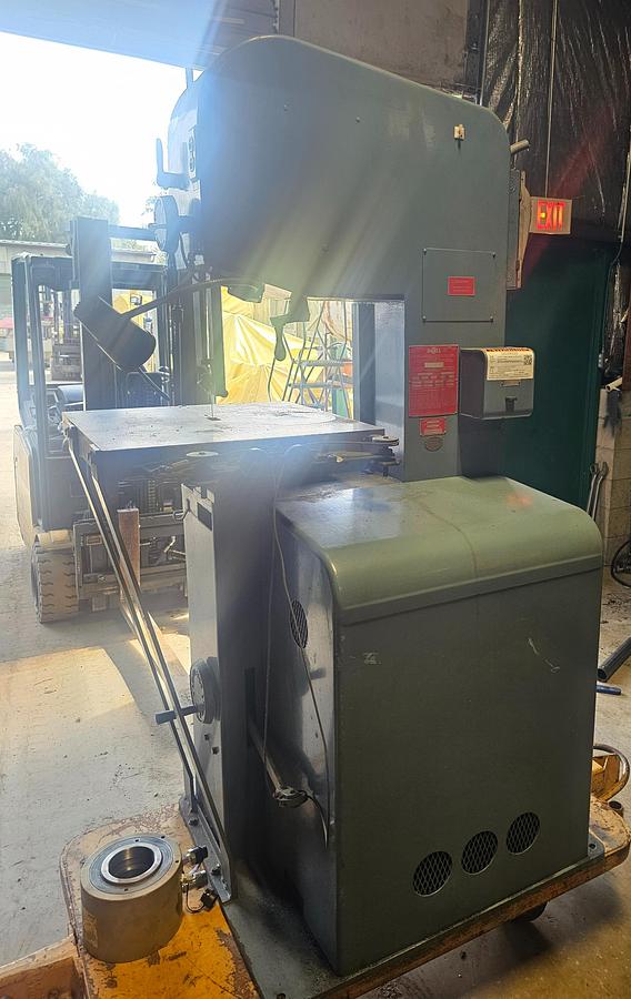 Used Doall 1612-1 Contourmatic 16" Vertical Bandsaw & DBW-15 Blade Welder, 24" x 24" Table 