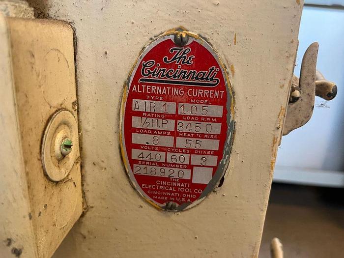 Used Porter Cable 10 W x 70 L Belt Sander & Cincinatti Dust Collector