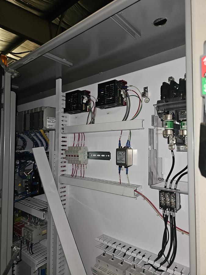 Used 48" Programmable Almco 2SF-48DRA Vibratory Deburring Tub 2x Spindles & Enclosure