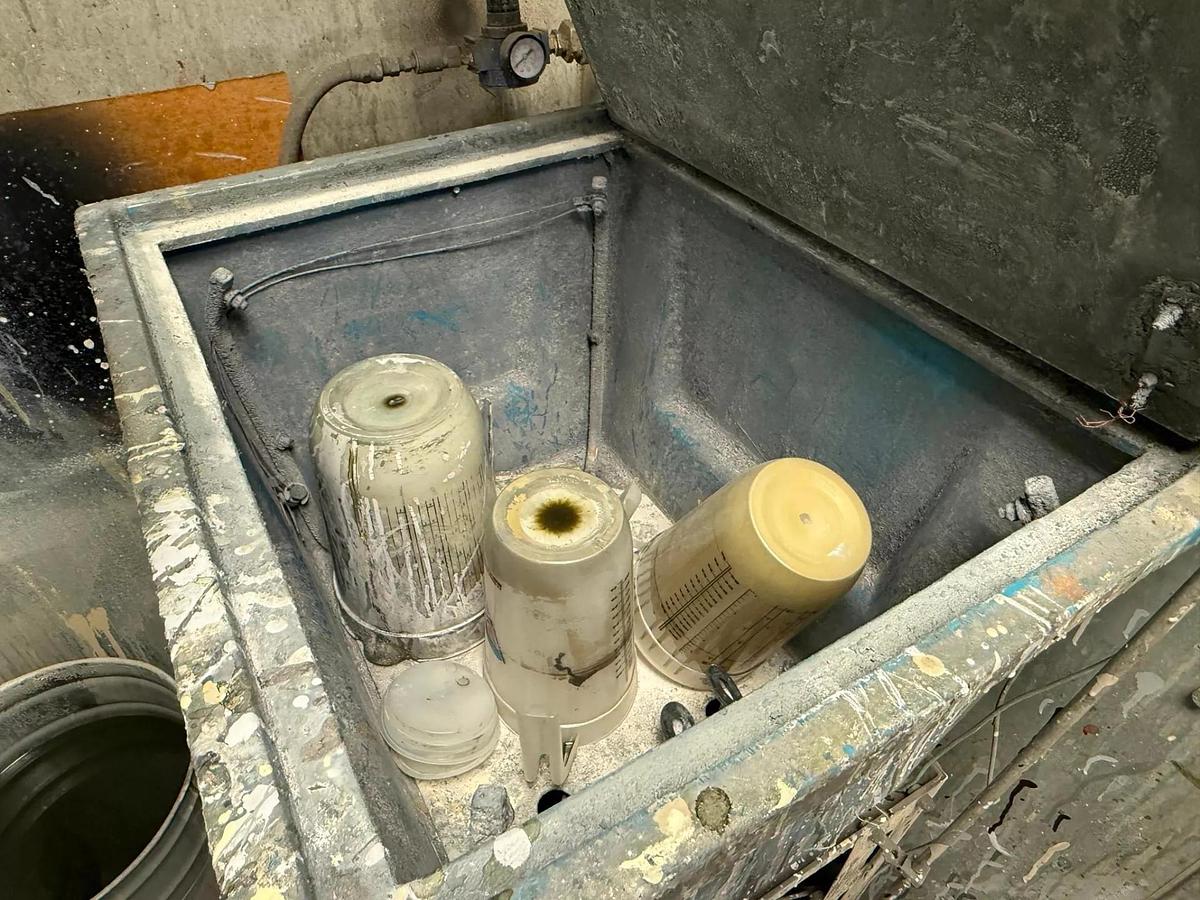 Used GFS CDG-1610PSB-30-S-CU-S Crossdraft Spray Booth 16' x 10' x 30' w/Mix Room & Air Makeup Unit