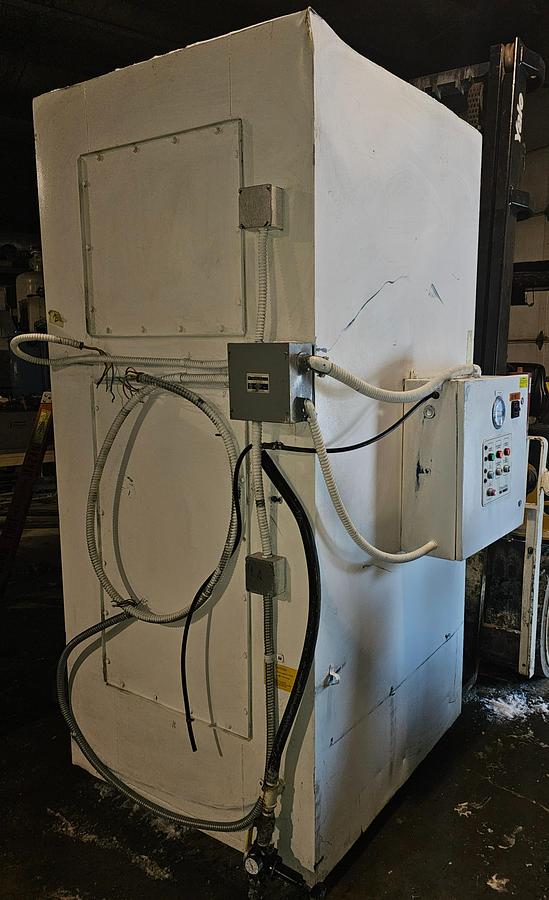 Used Donaldson Torit DWST 6-4 Downflo Workstation | 28,000 CFM | 4-Module Dust Booth