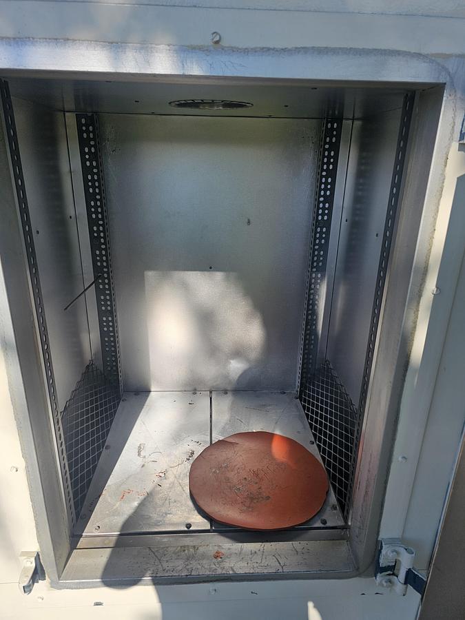 Used New England Oven Model 223 CAB 500°F Industrial Batch Oven – 15 kW – Pristine