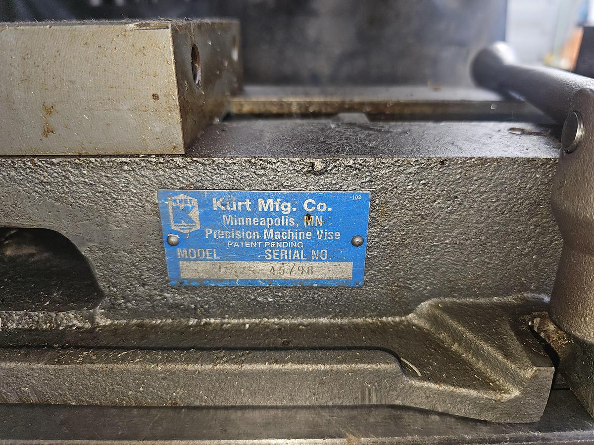 Used 2012 3 Hp ACER E-Mill EVS-3VSII Knee Mill , 9" x 49" Table Acurite DRO