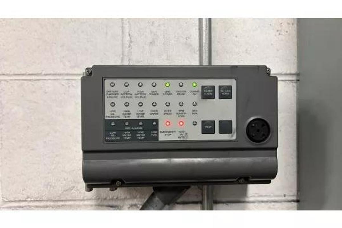 Used 2021 Generac SG200 200kW Industrial Generator | 3-Phase | ONLY 89 HRS | Late-Model Standby & Transfer Switch