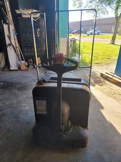Used Yale 24V Electric Pallet Truck MPB040-EN24T2748 4000# Capacity 48” Forks