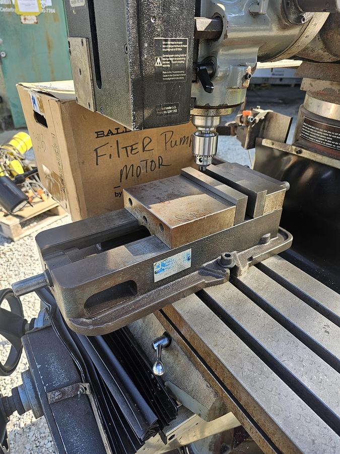 Used 3 Hp Sharp LMV-50/DVS CNC Vertical Knee Mill Acu-Rite CNC Control Collets & Vise