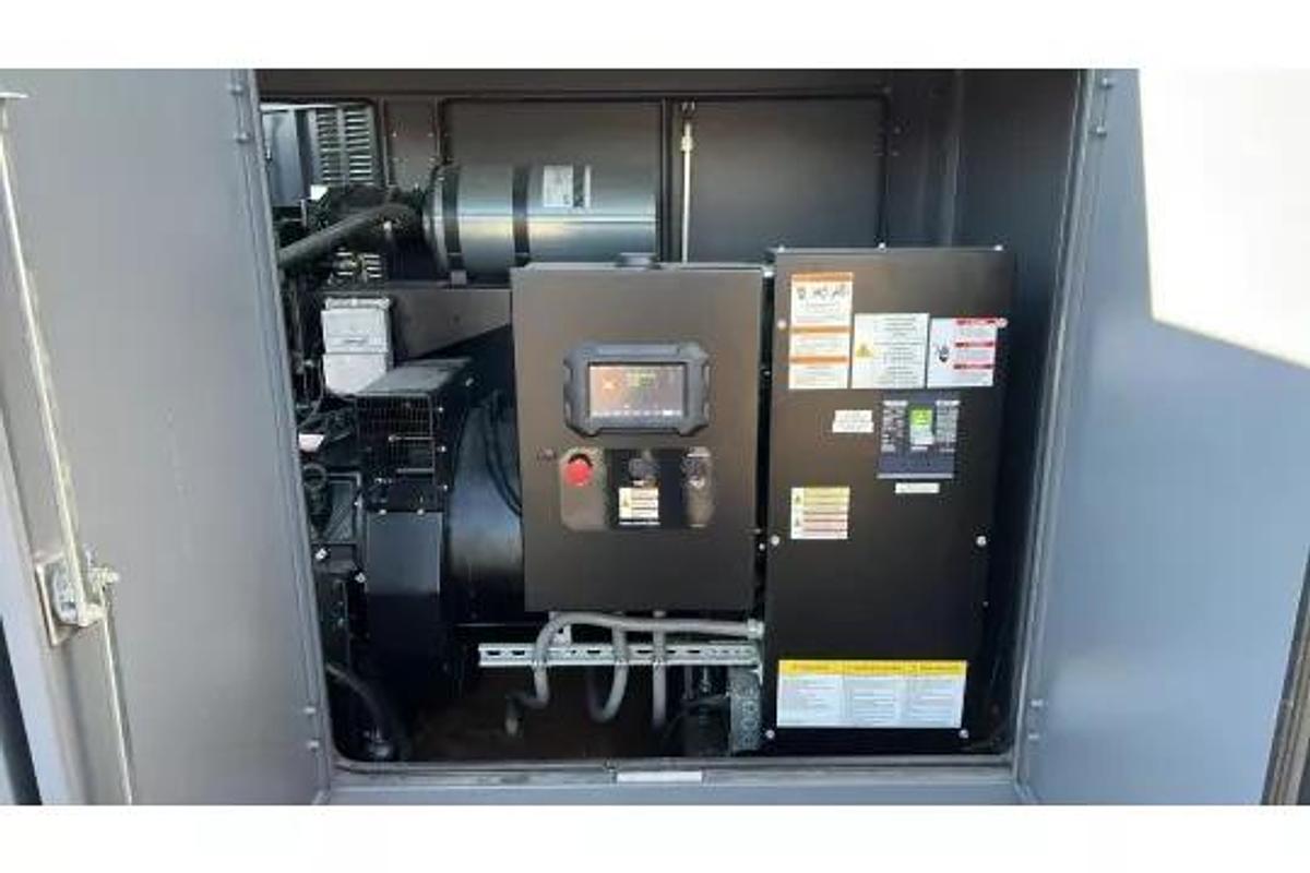 Used 2021 Generac SG200 200kW Industrial Generator | 3-Phase | ONLY 89 HRS | Late-Model Standby & Transfer Switch