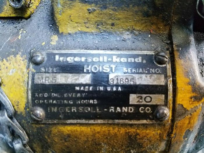 Used Ingersoll-Rand Air Hoist Size: MR5 Serial: 31695 1/4 Ton Capacity