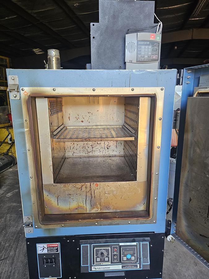 Used Blue M Model CC-04 Mechanical Convection Industrial Oven – 2011 – Programmable Profile V