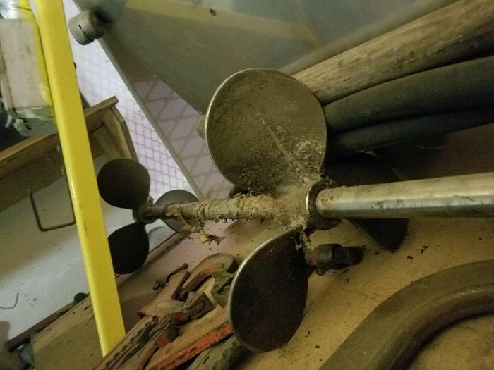 Used Grovhac 2100-40-F Clockwise Pneumatic Mixer w/48'' Shaft