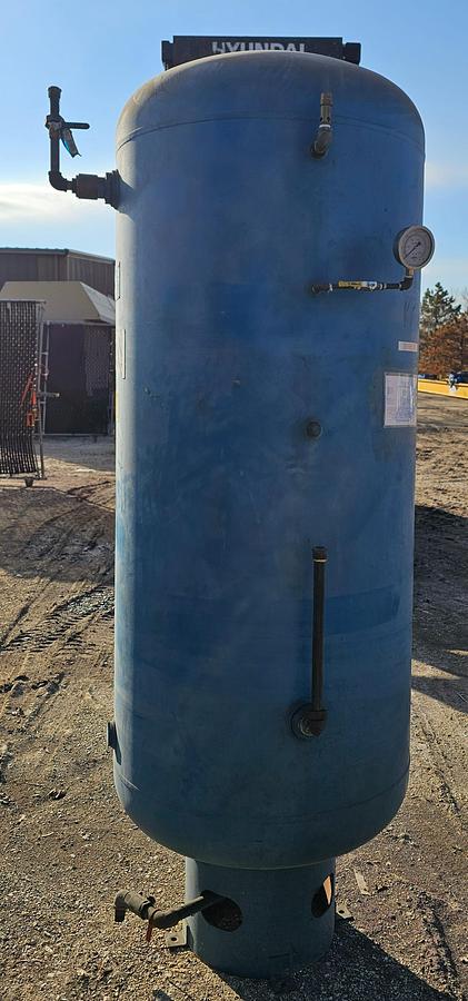 Used 1998 Silvan Industries 400 Gallon Vertical Compressed Air Receiver Tank 137 Psi @ 450*F