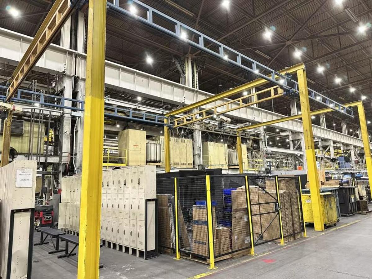 Used 1000# Gorbel 25' Span x 45' Free Standing Twin Bridge Crane System & 1/4 Ton Hoists