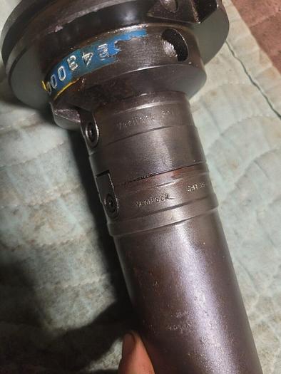 Used Sandvik CAT50 Adapter A390.45-50 50 040M & Boring Bar 391.38-48 50 193 & 30MM Ex