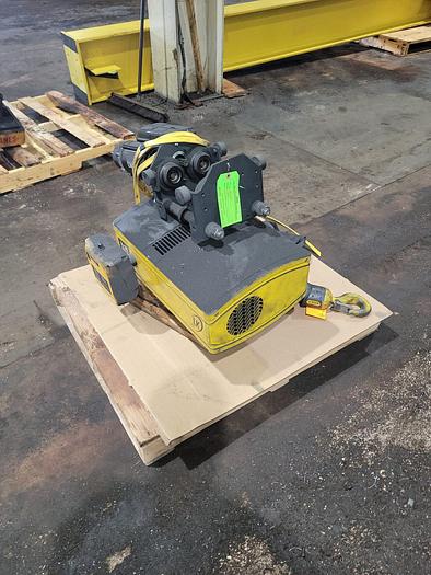 Used R&M 1/2 Ton LK10C081100 Electric Chain Hoist 32/5 FPM 25′ Lift w/Wireless Remote