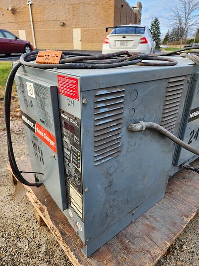 Used Hobart Accu-Charger 600B1-12 Industrial 24 Volt Battery Charger 