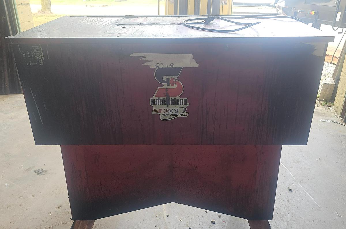 Used 43" x 23" Safety Kleen Shop Style Parts Washing Station 110V, 1 ph 