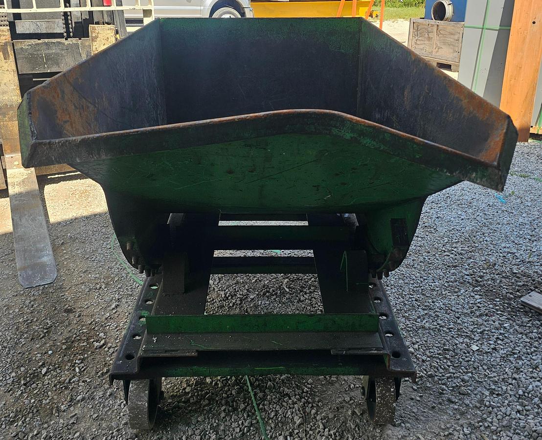 Used 1 Cu. Yard Portable Roura Durable Series Dump Hopper, Castor Wheels 