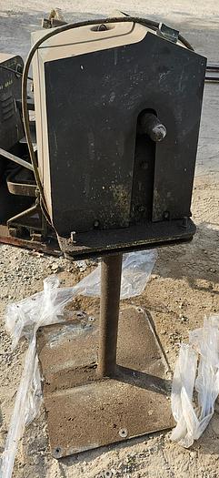 Used Red Devil Stand Mounted Gallon Paint Mixer 110v, 1 ph @ 60 Hz