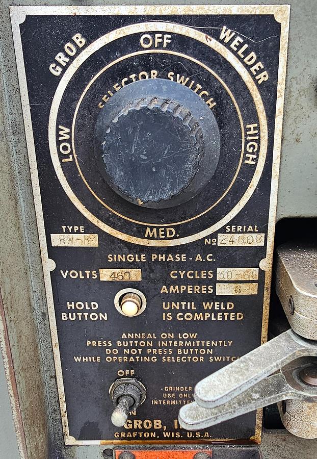 Used 18" Grob 4V-18 Vertical Bandsaw w/RW-B Welder & Air-Hydraulic Feeder Table