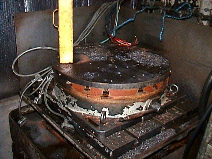 Used 32″ T-slot Electrically Powered Rotary table 10″ tall