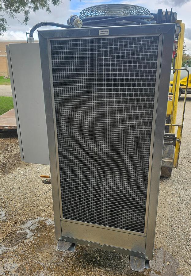 Used 2-Ton Dimplex / Koolant Koolers Air-Cooled Industrial Chiller | WV0-2000-M | 460V