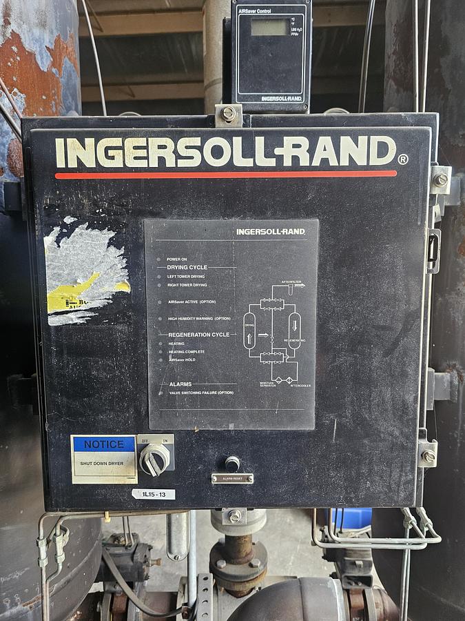 Used "2010"  940 CFM Ingersoll Rand Heated Desiccant Compressed Air Dryer #CHD-940-K
