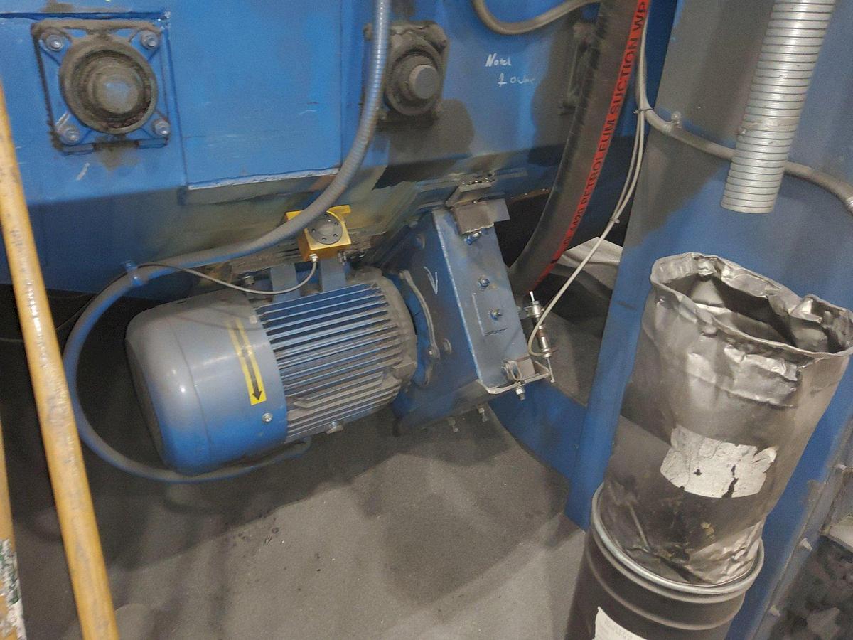 Used Pangborn ES-1921-109 Rotoblast | 4-Wheel (100HP) Pass-Thru Blaster & Dust Collector 