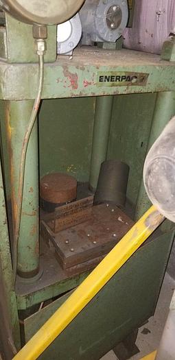 Used Enerpac 50 Ton Capacity 4 Post Hydraulic Pressure Test Stand