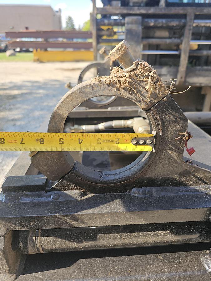 Used Halla 20" Carriage Class 3 Forklift Mast 3 Stage 185-188" Vertical Lift