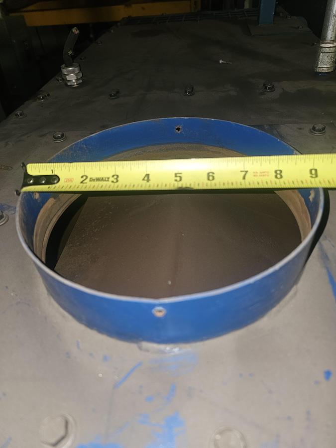 Used 2400 CFM Torit DFO3-3 Dust Collector Oval Door Delta P Control