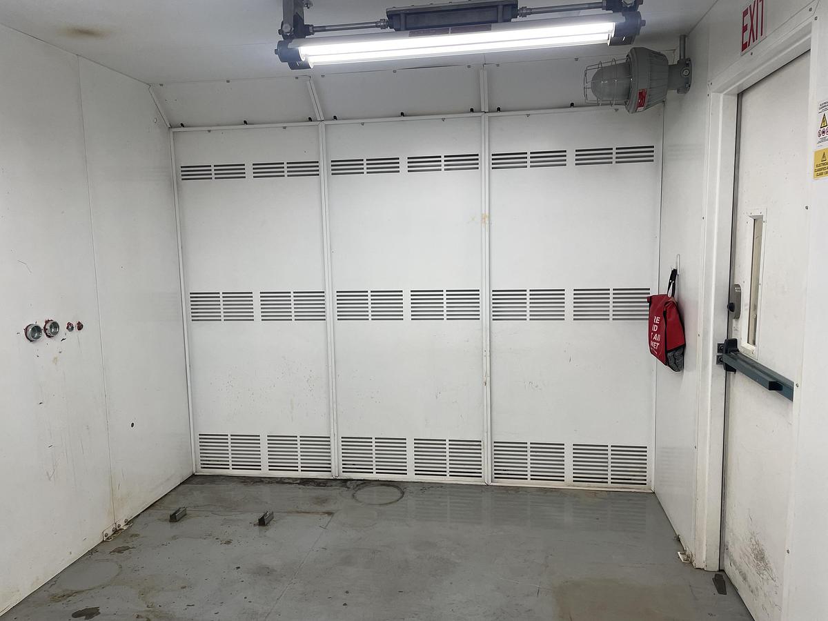 Used HAL 180U Class I Extraction Booth 180 Sq. Ft 500/1500 CFM Air Flow Rate