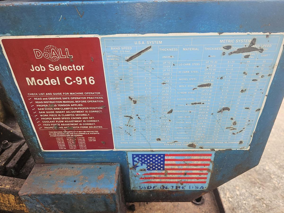 Used 9" x 16" Doall C-916M Horizontal Bandsaw 