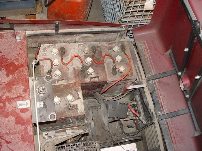 Used Power Boss Floor Sweeper – RIDER MODEL RS-50F, NEEDS HYD. DRIVE MOTOR, BATTERY’S