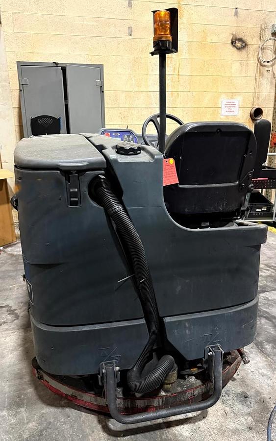 Used 2012 Advance CS7000 48LP Propane Sweeper Scrubber 48" Path High Dump