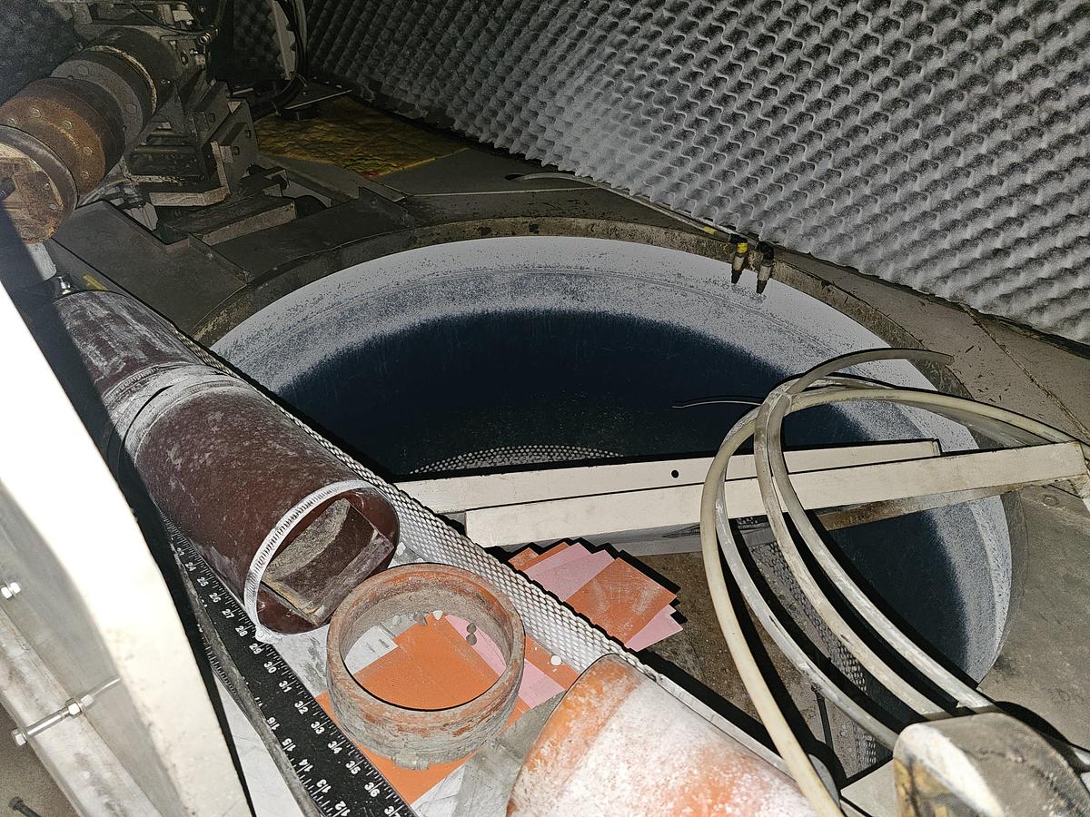 Used 48" Programmable Almco 2SF-48DRA Vibratory Deburring Tub 2x Spindles & Enclosure