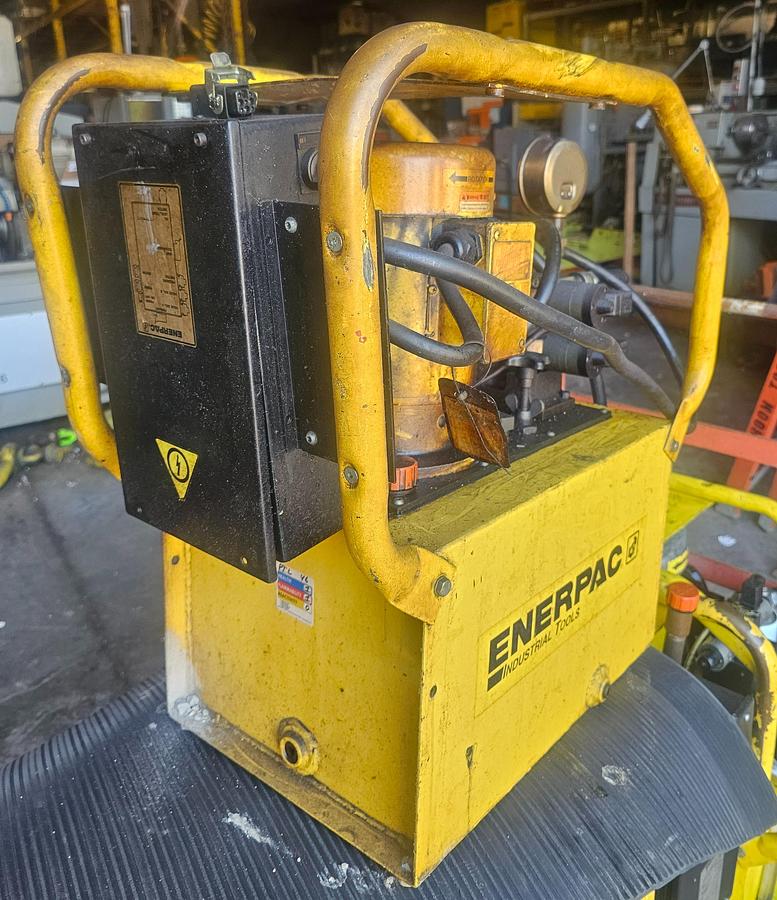 Used 1.5 Hp Enerpac GPER3440JF Electric Hydraulic Pump 10,000 PSI