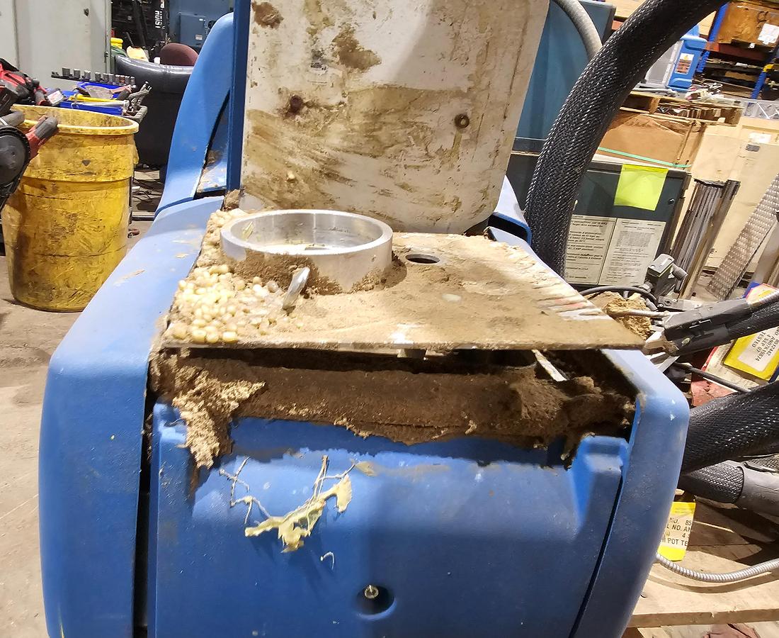 Used Nordson ProBlue 7 Adhesive Melter | 7kg Tank | 200-240V | Part 1022233A