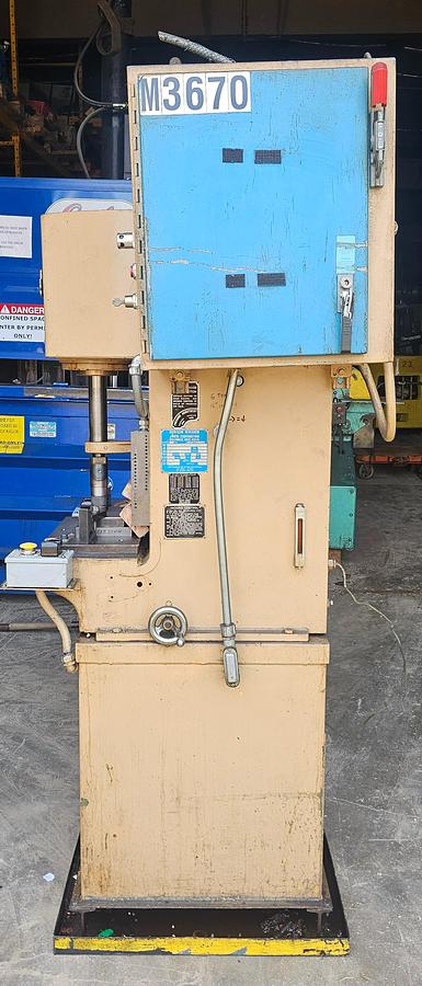 Used 6-Ton Denison Multipress R065MC202D266C218A12A201S220 Hydraulic C-Frame Bench Press