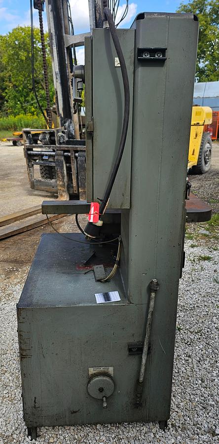 Used 18" Grob 4V-18 Vertical Bandsaw w/RW-B Welder & Air-Hydraulic Feeder Table