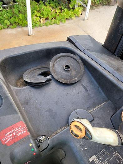 Used Crown RR 5000 Series Electric Reach Truck 4,200 lb Capacity 42” Forks Sideshift