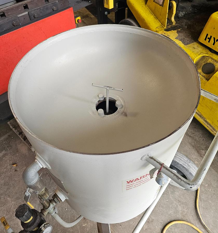 Used 2010 Omax Maxiem 2030 CNC Waterjet Cutting System & Abrasive Blast Hopper