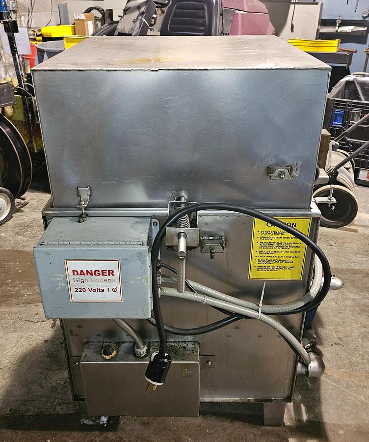 Used KleenTec KT9200 Heated Stainless Steel Top Load Washing System