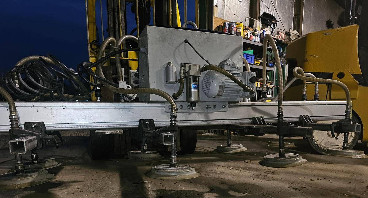 Used 500 Kg Schmalz MOD-VM-COMF-500/750 8-Cup Vacuum Lifter & Electric Chain Hoist